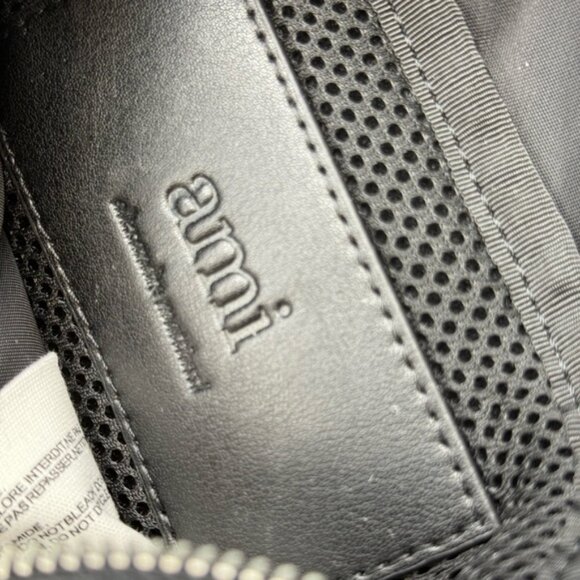 🆕 AMI PARIS 🧿 NWOT Black Ami de Coeur Crossbody Pocket Pouch - Picture 14 of 16